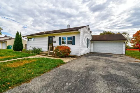 530 N Scott St, New Carlisle, OH 45344