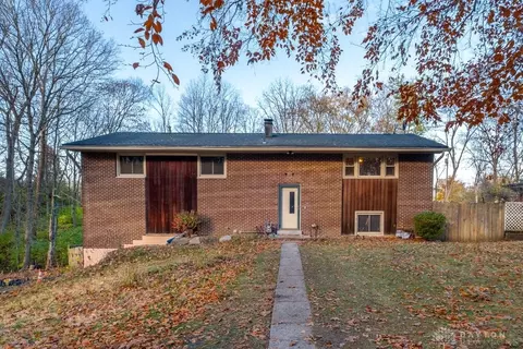 1849 Shady Ln, Dayton, OH 45432