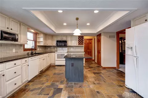 730 E Lower Springboro Rd, Springboro, OH 45066 photo 29