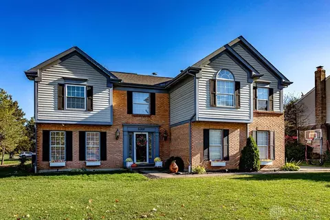 6300 Paxton Woods Dr, Loveland, OH 45140
