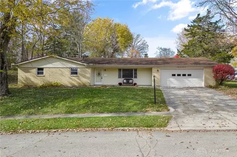 2331 Bellemead Dr, Bellbrook, OH 45305