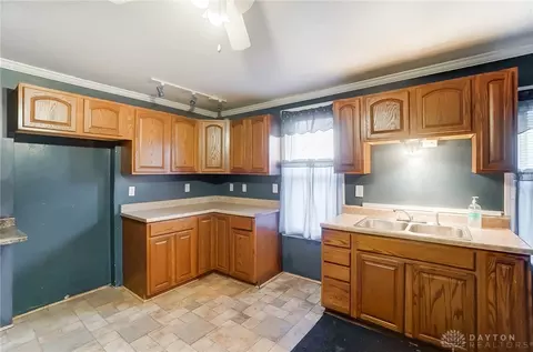 810 Bellevue Ave, Springfield, OH 45503 photo 14