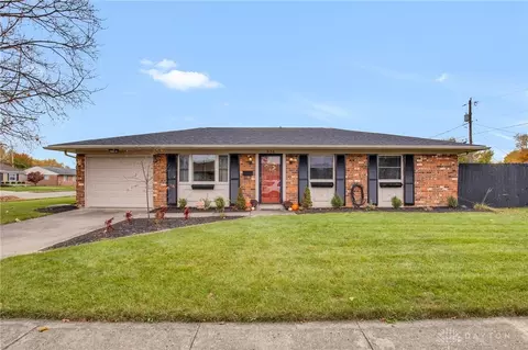 956 Linwood Dr, Troy, OH 45373