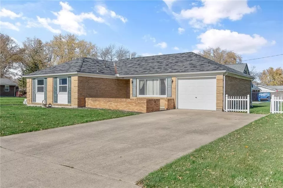  316 Sheets St, Englewood, OH 45322 photo 4