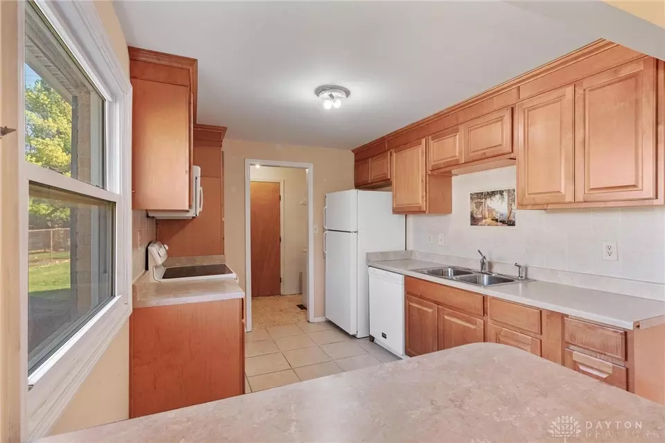  316 Sheets St, Englewood, OH 45322 photo 12