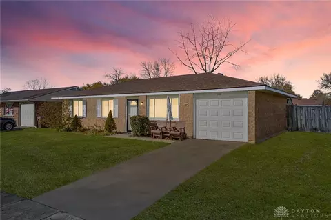 2168 Minnesota Dr, Xenia, OH 45385