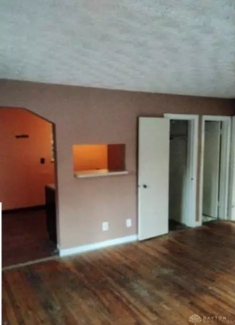 3144 Gobel Ave, Cincinnati, OH 45211 photo 2