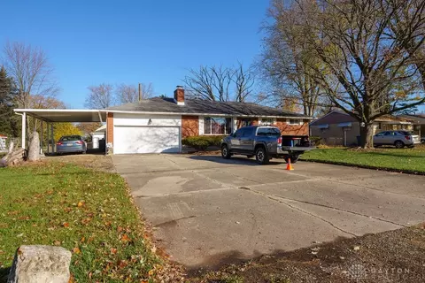 611 Beatrice Dr, Dayton, OH 45404