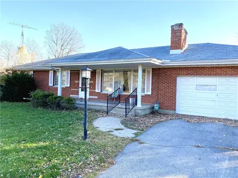 7087 Southern Vista Dr, Enon, OH 45323