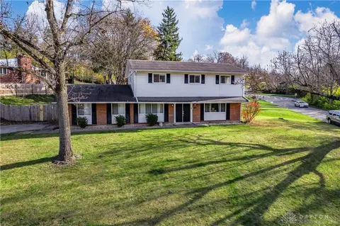 2724 Sonata Cir, West Carrollton, OH 45449