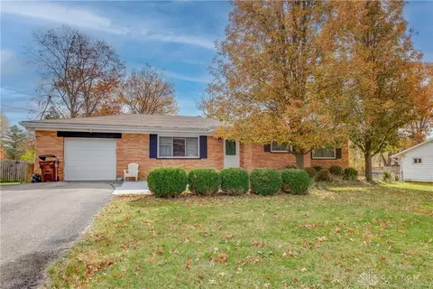 4506 Schoolhouse Rd, Batavia, OH 45103