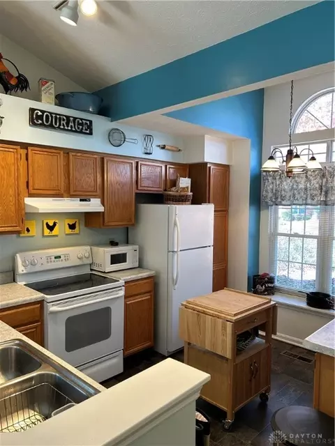 1180 Nutmeg Ct #96, Centerville, OH 45459 photo 4