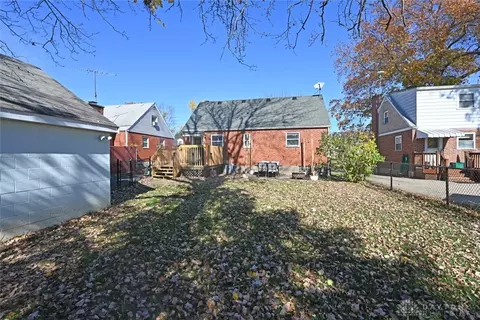 7825 Maple Leaf Dr, Madeira, OH 45243 photo 41