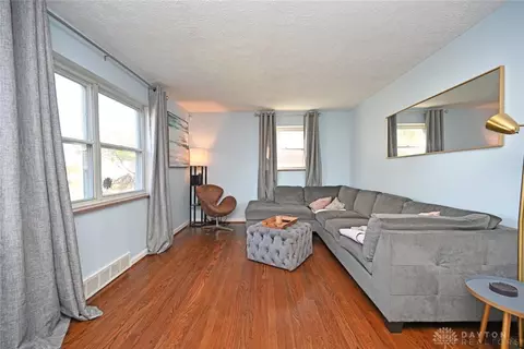 7825 Maple Leaf Dr, Madeira, OH 45243 photo 6