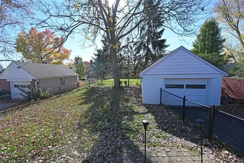 7825 Maple Leaf Dr, Madeira, OH 45243 photo 36