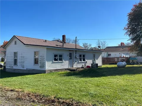 104 S Ada Doty St, Gratis, OH 45330 photo 4