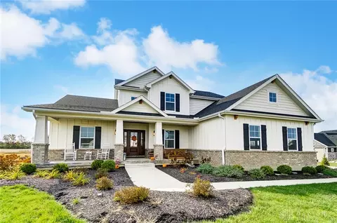 1743 Vicki Ln, Lebanon, OH 45036
