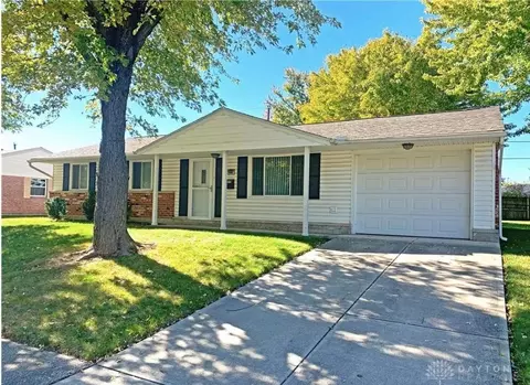 4930 Pennswood Dr, Dayton, OH 45424