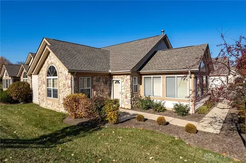 8847 Birkdale Hills Cir, Dayton, OH 45458