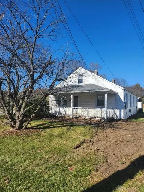 5164 Augspurger Rd, Hamilton, OH 45011