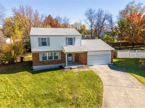 10201 Crestland Ct, Colerain Township, OH 45251 photo 2