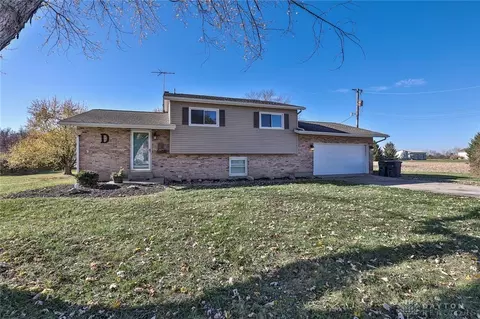 8011 Boomershine Rd, Germantown, OH 45327
