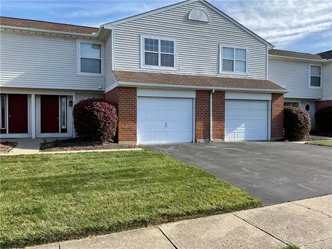 2334 Raider Dr, Fairborn, OH 45324