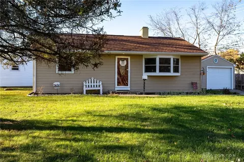 2397 Vale Dr, Dayton, OH 45420