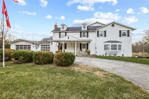1901 Armstrong Rd, Fairborn, OH 45324