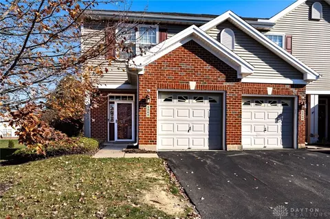 4362 Straight Arrow Rd, Beavercreek, OH 45430