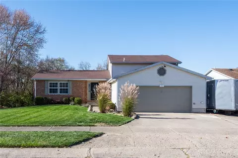1013 Gribble Dr, Franklin, OH 45005