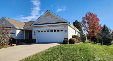 1341 Meadow Vista Dr, Maineville, OH 45039