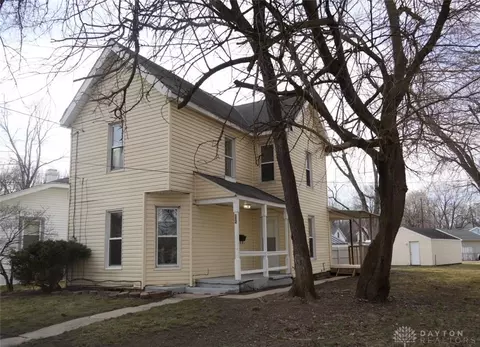 805 Clark St, Franklin, OH 45005
