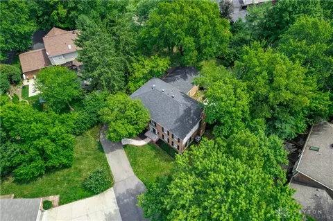 9698 Ash Ct, Blue Ash, OH 45242 photo 3