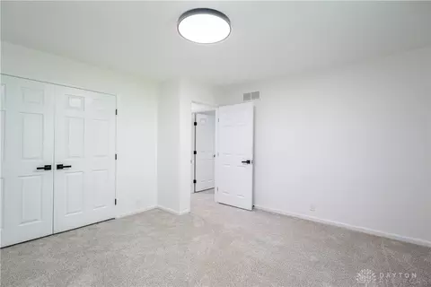 9698 Ash Ct, Blue Ash, OH 45242 photo 36