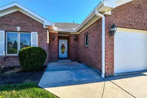 1484 Lantern Ln, Troy, OH 45373 photo 7
