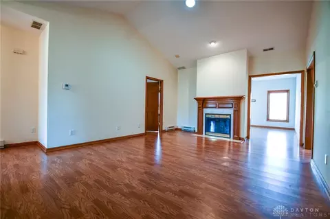 1484 Lantern Ln, Troy, OH 45373 photo 12