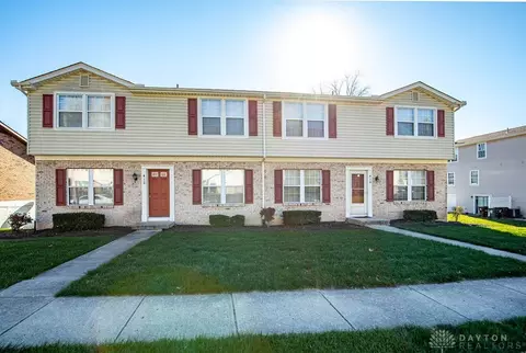 412 White Ash Ct, Fairborn, OH 45324