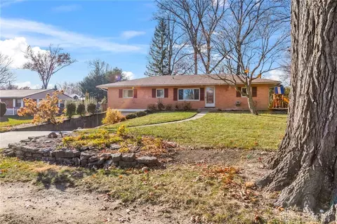 4925 Poppa Dr, Dayton, OH 45424