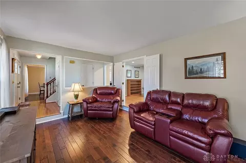 9611 Timbermill Ct, Cincinnati, OH 45231 photo 4