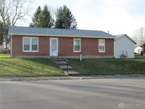 203 Chestnut St, Lewisburg, OH 45338