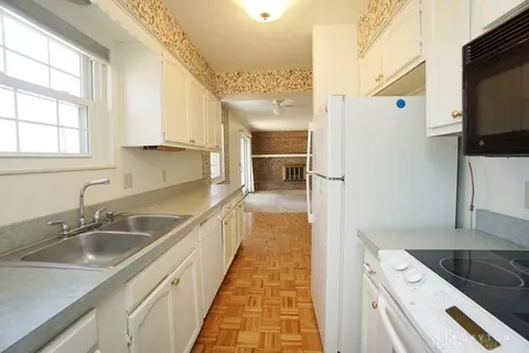 1116 White Pine Ct, Cincinnati, OH 45255 photo 9