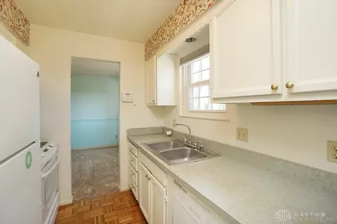 1116 White Pine Ct, Cincinnati, OH 45255 photo 8