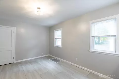 6924 Lois Dr, Cincinnati, OH 45239 photo 10