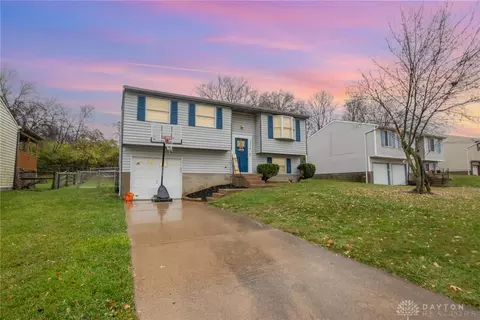 2756 Cranbrook Dr, Colerain Township, OH 45251