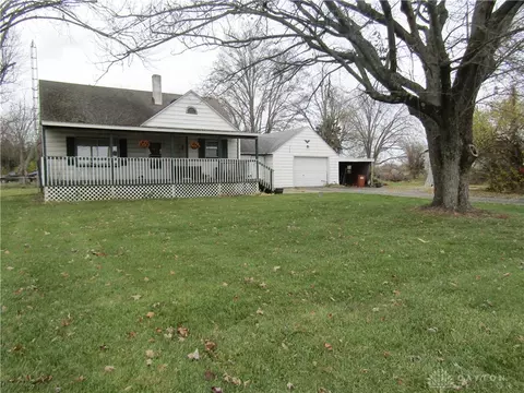 2033 Johnsville Brookville Rd, Brookville, OH 45309
