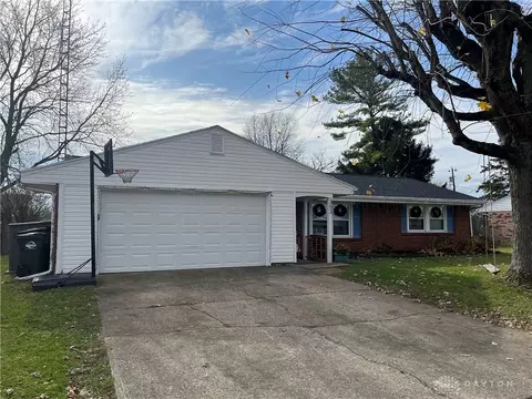 353 Bedford Ave, Xenia, OH 45385