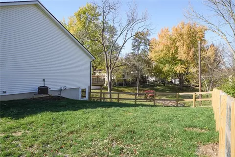 2809 Swigert Rd, Dayton, OH 45440 photo 3
