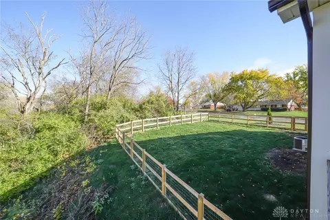 2809 Swigert Rd, Dayton, OH 45440 photo 4