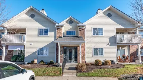 6661 Hedington Sq #2, Centerville, OH 45459